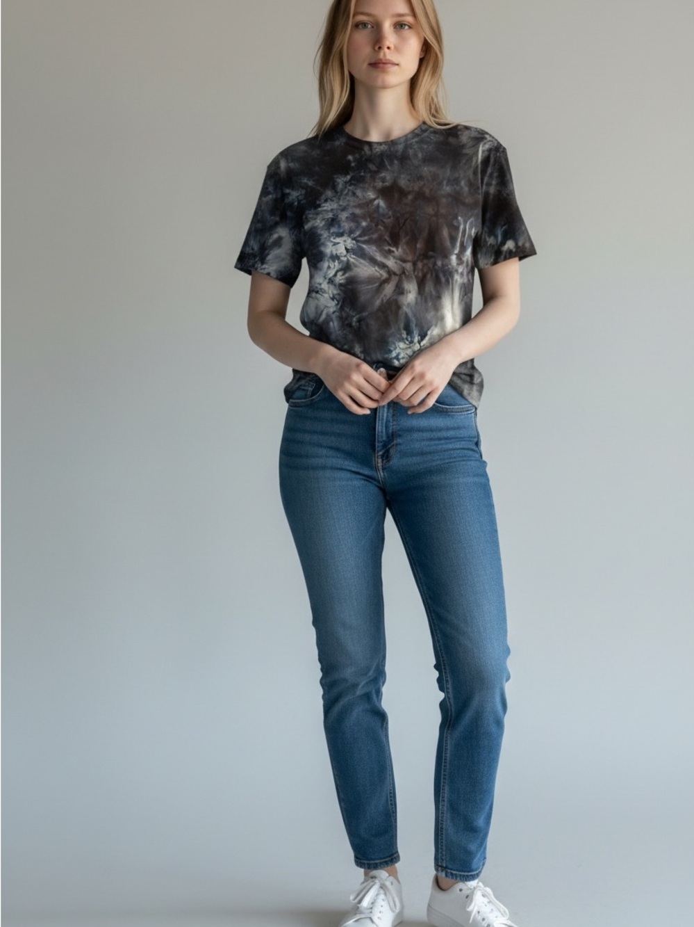 Women's New Fashion Crew Neck Black, Gray & White Tie Dyed T-Shirt Size Medium